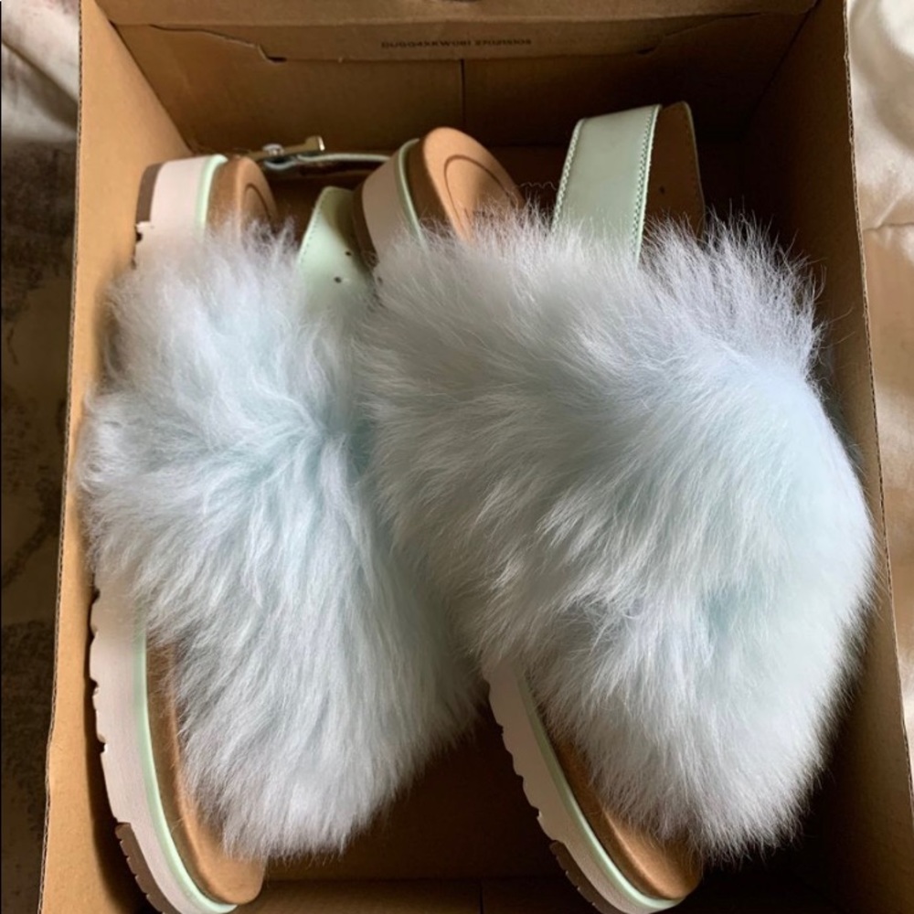UGG Holly Sandals
